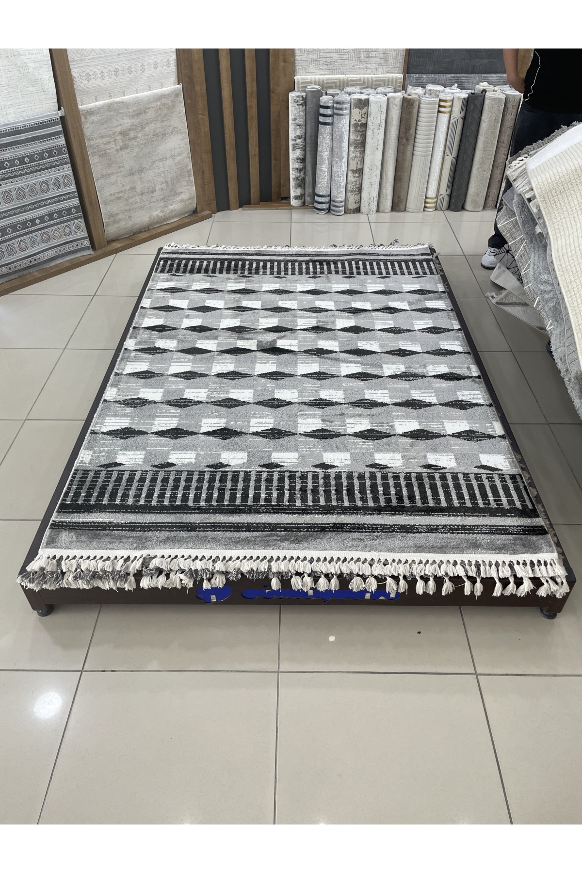 Bağdat Outlet Halı 4m²