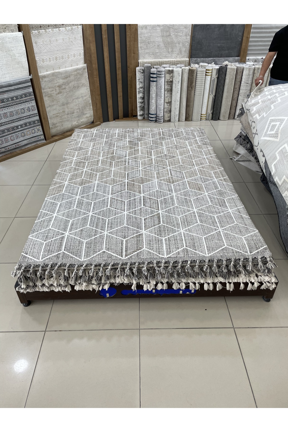 Bağdat Outlet Halı 4m²