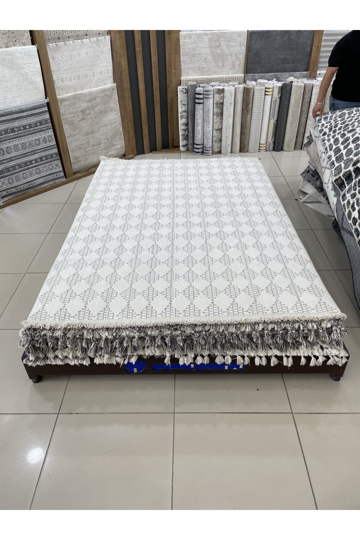 Bağdat Outlet Halı 4m²
