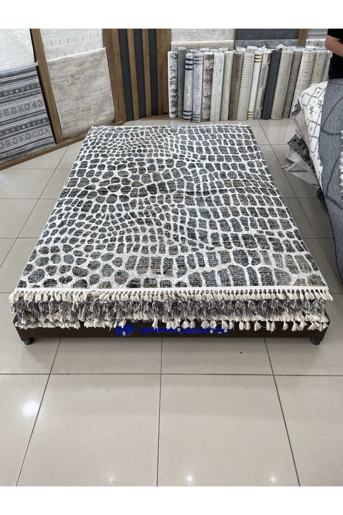 Bağdat Outlet Halı 4m²