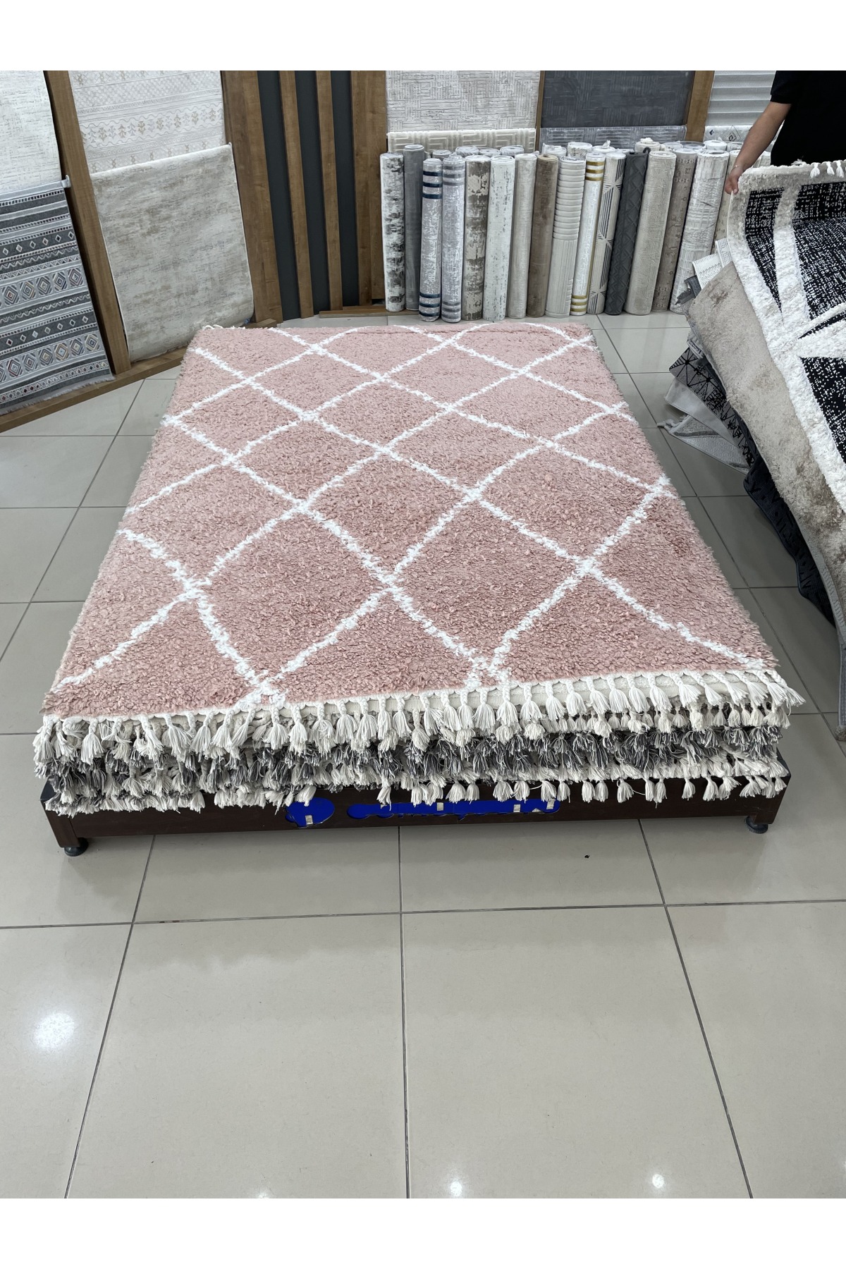 Bağdat Outlet Halı 4m²