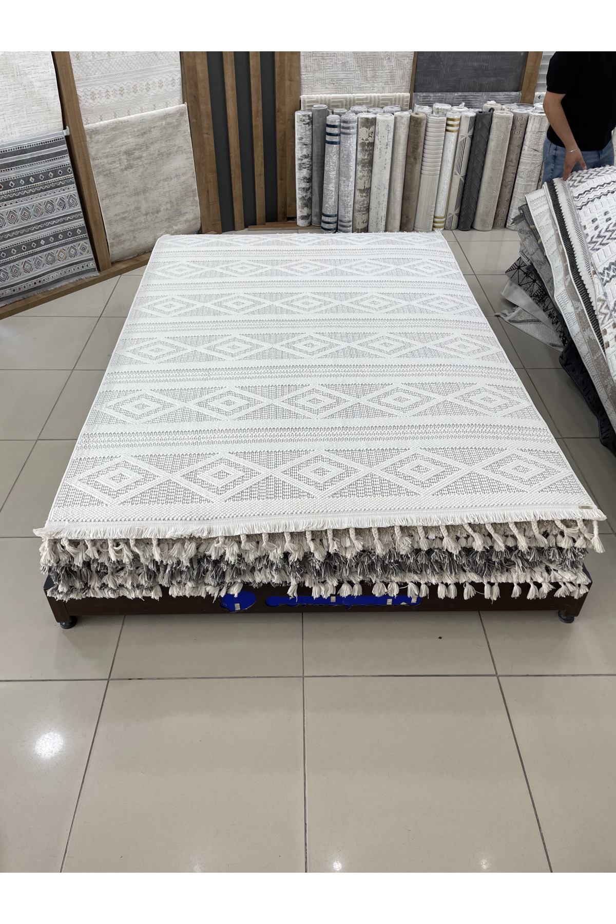 Bağdat Outlet Halı 4m²