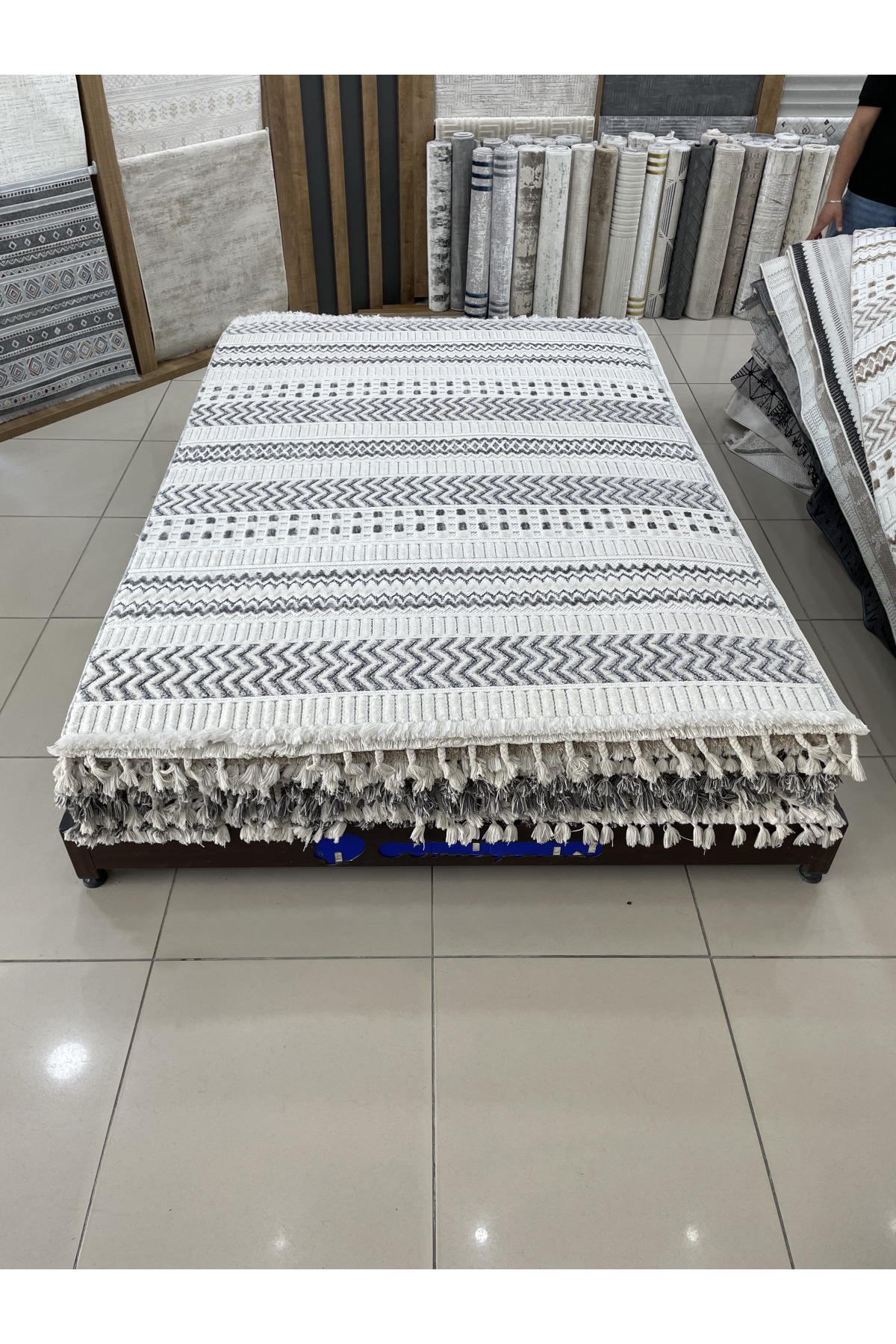 Bağdat Outlet Halı 4m²