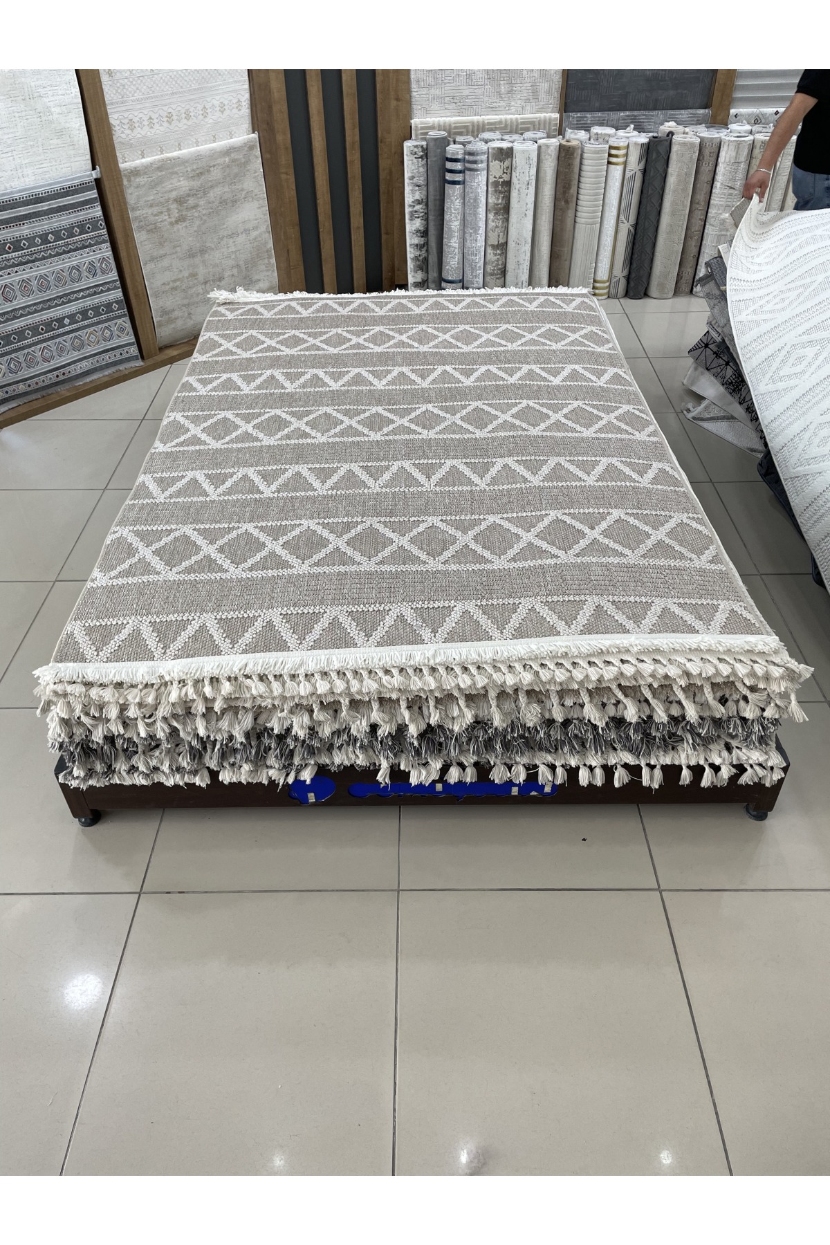 Bağdat Outlet Halı 4m²