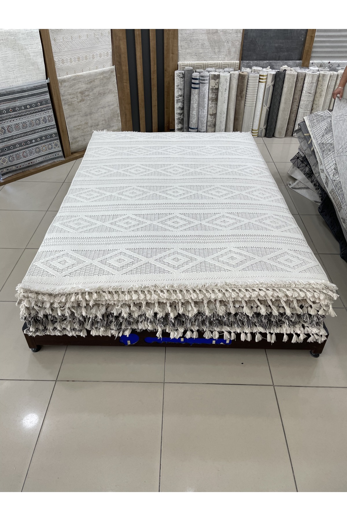 Bağdat Outlet Halı 4m²