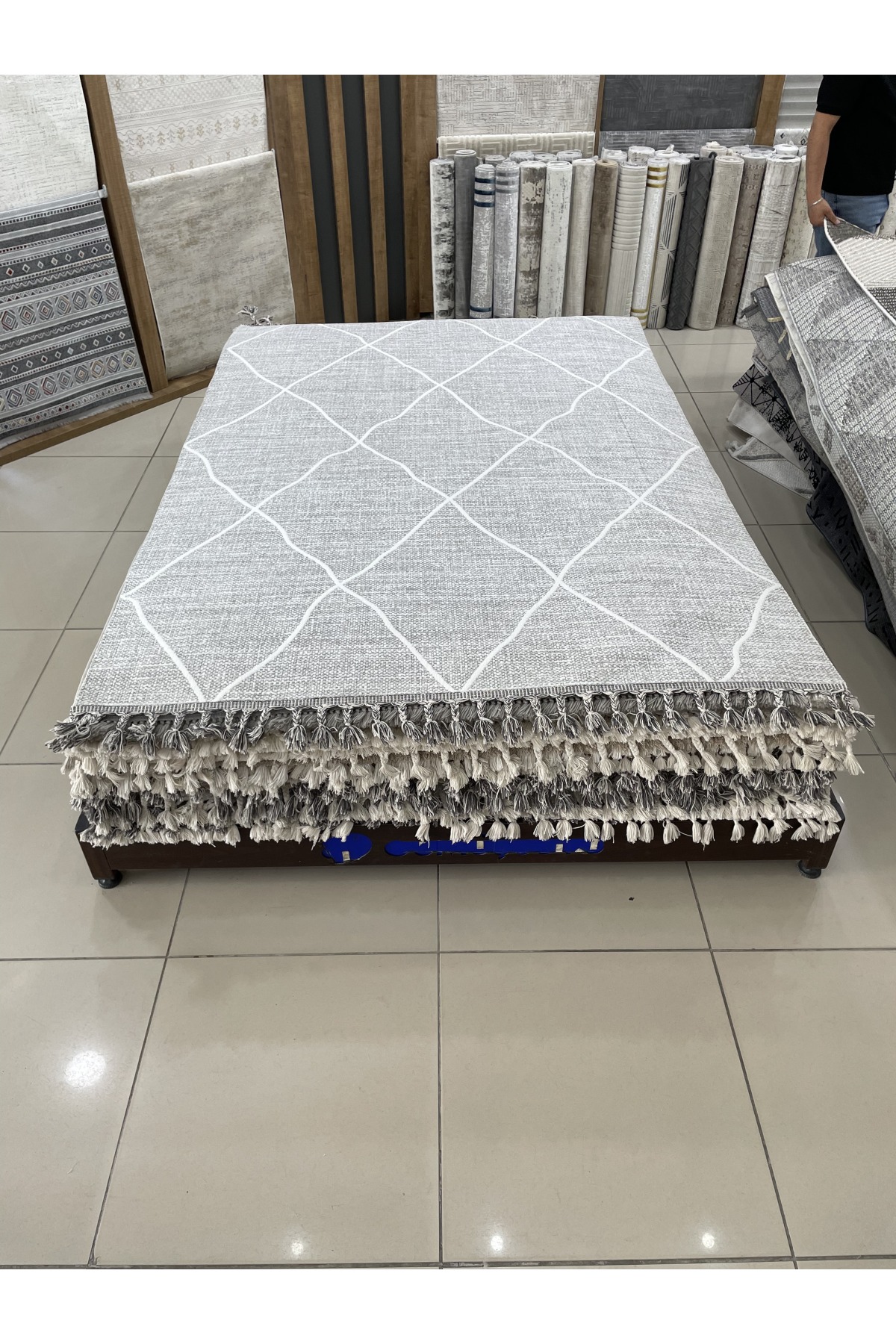 Bağdat Outlet Halı 4m²