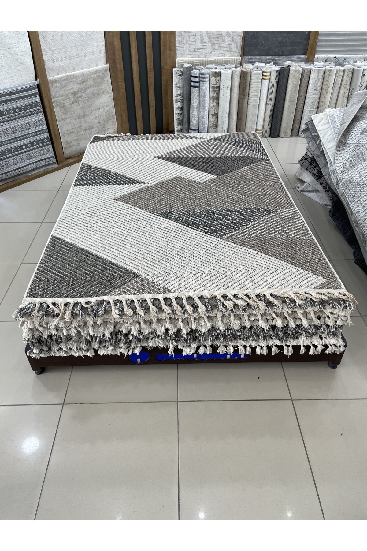 Bağdat Outlet Halı 4m²
