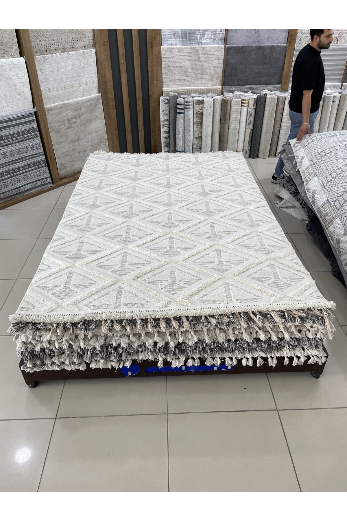 Bağdat Outlet Halı 4m²