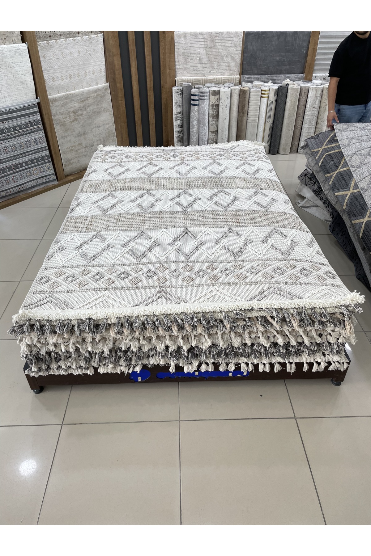 Bağdat Outlet Halı 4m²