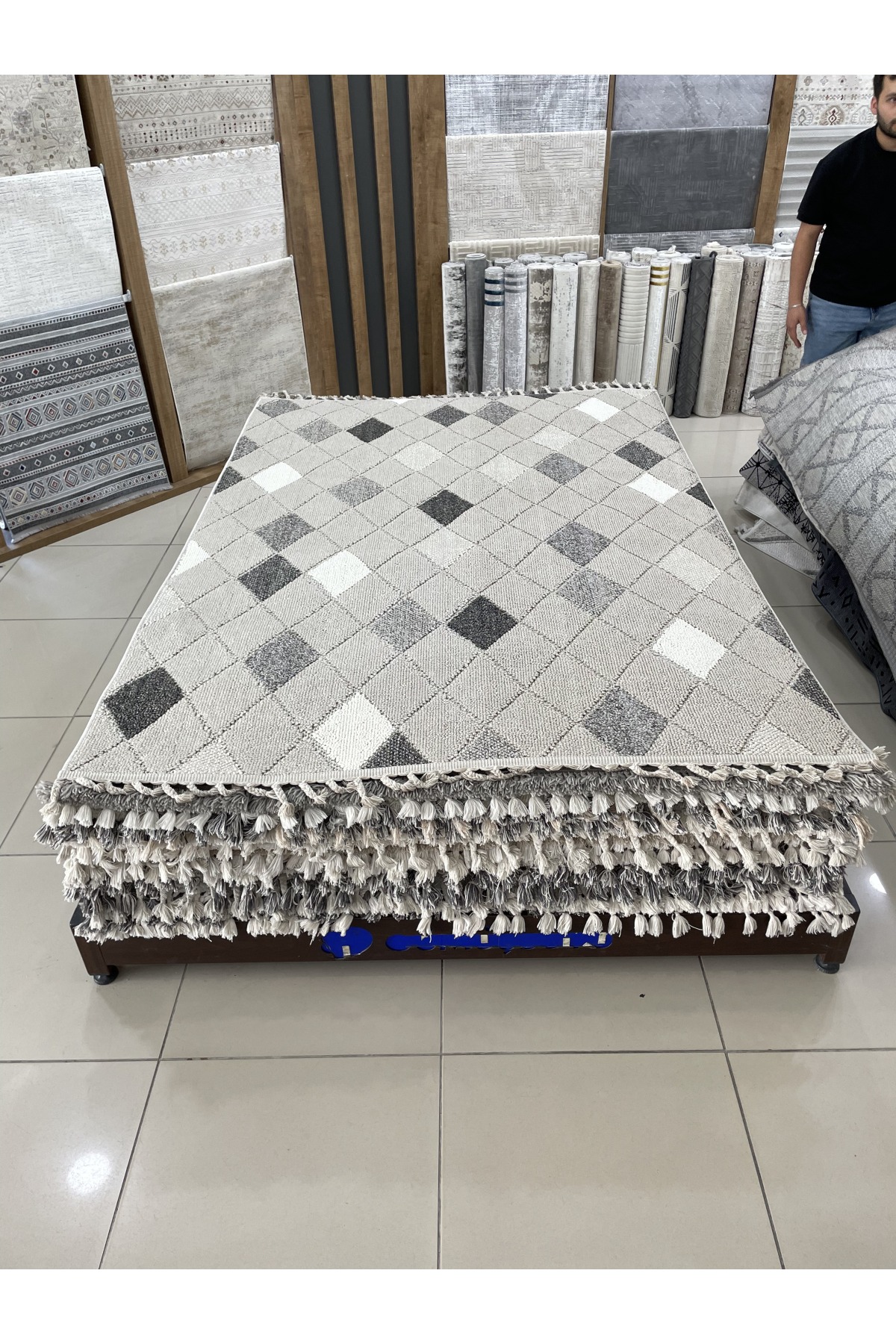 Bağdat Outlet Halı 4m²