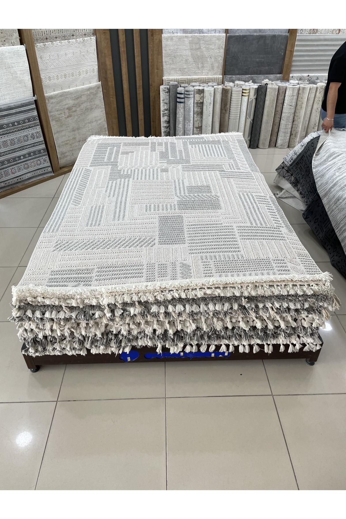 Bağdat Outlet Halı 4m²