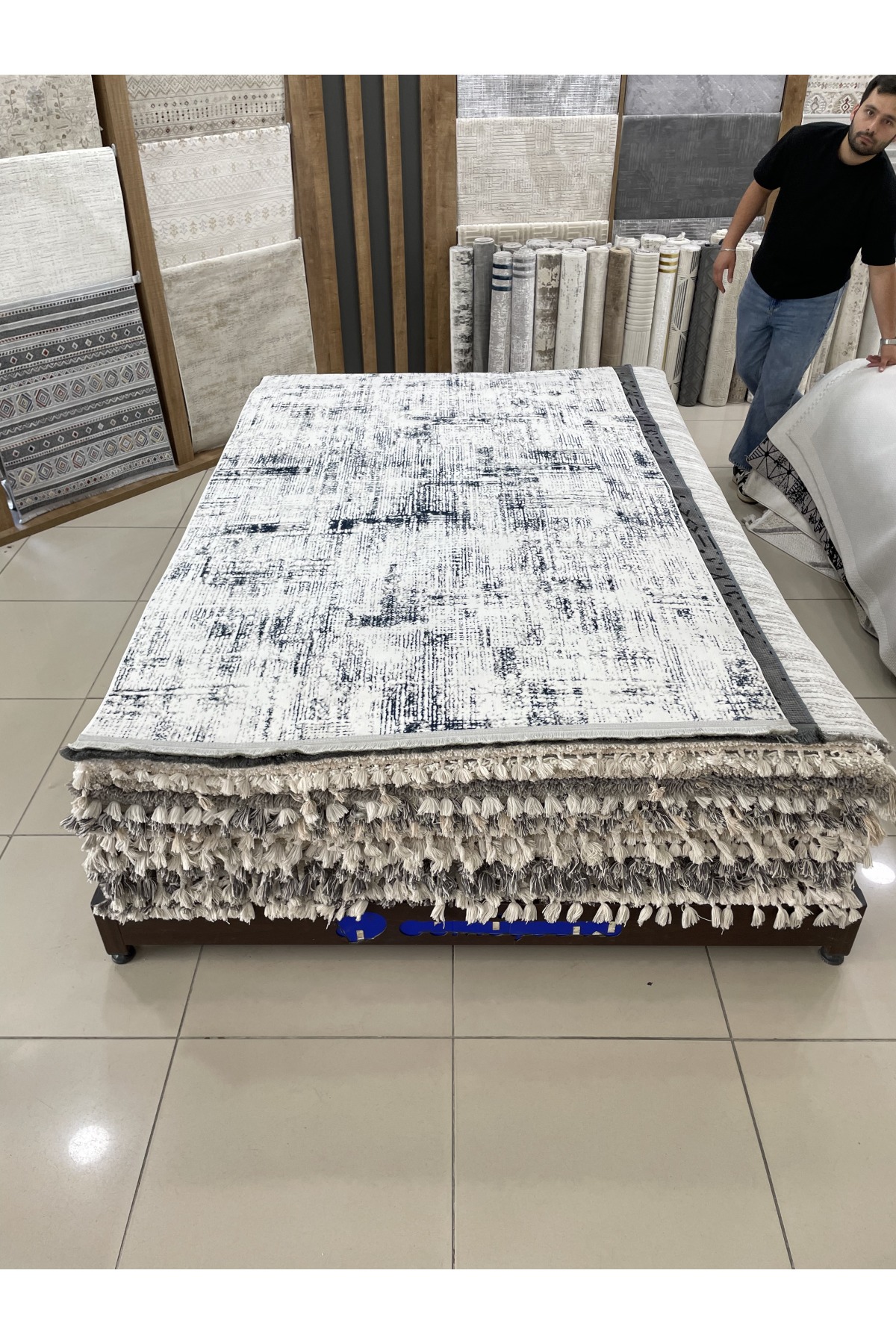 Bağdat Outlet Halı 4m²