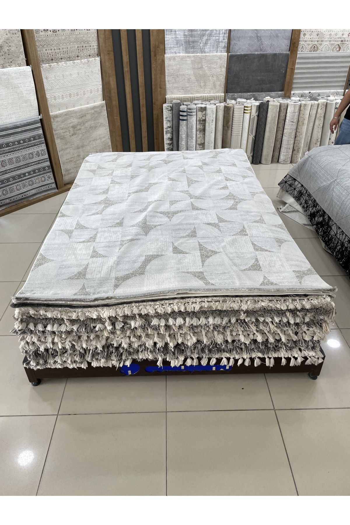 Bağdat Outlet Halı 4m²