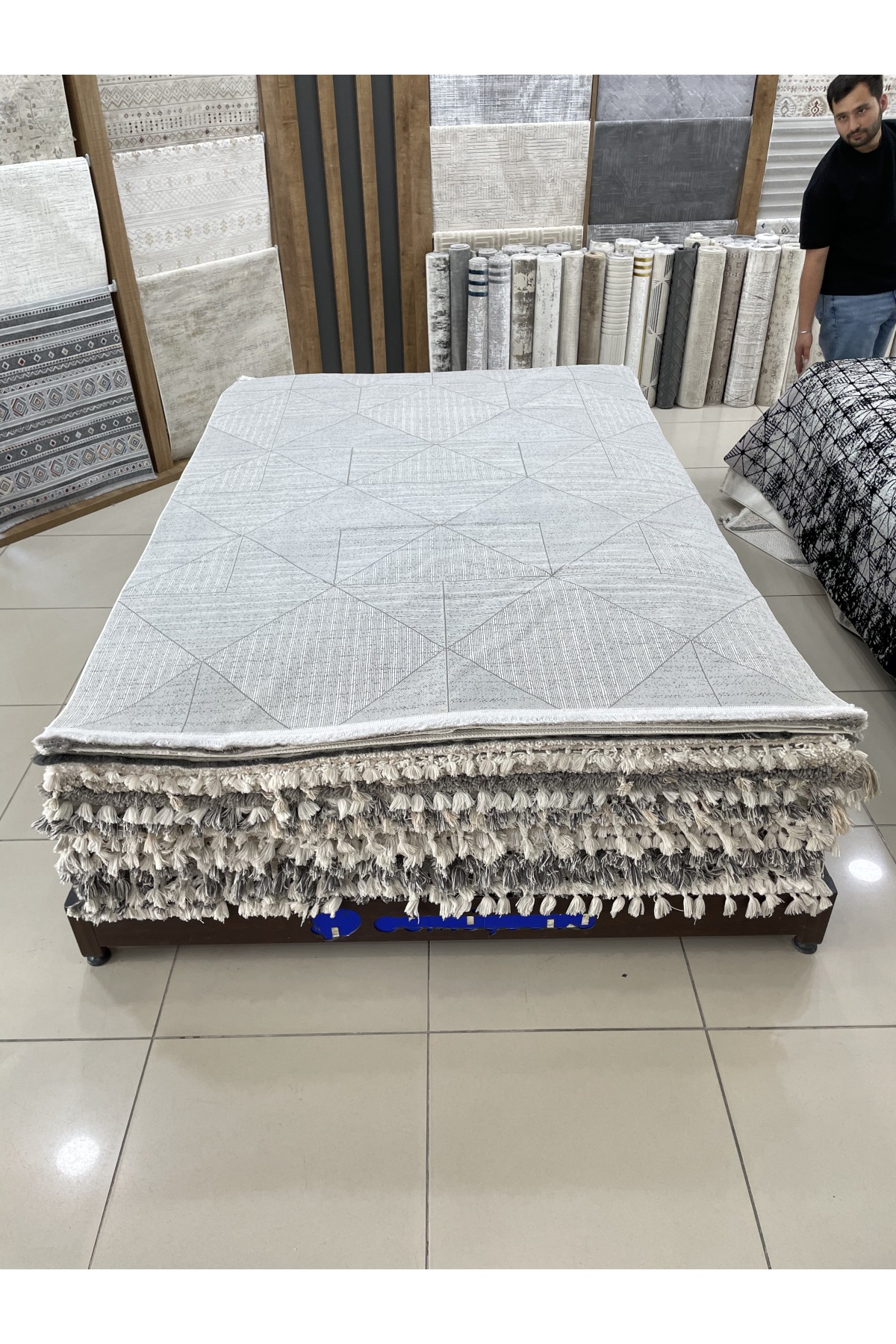 Bağdat Outlet Halı 4m²