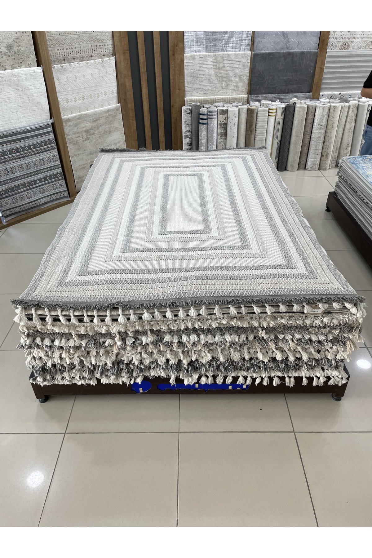Bağdat Outlet Halı 4m²