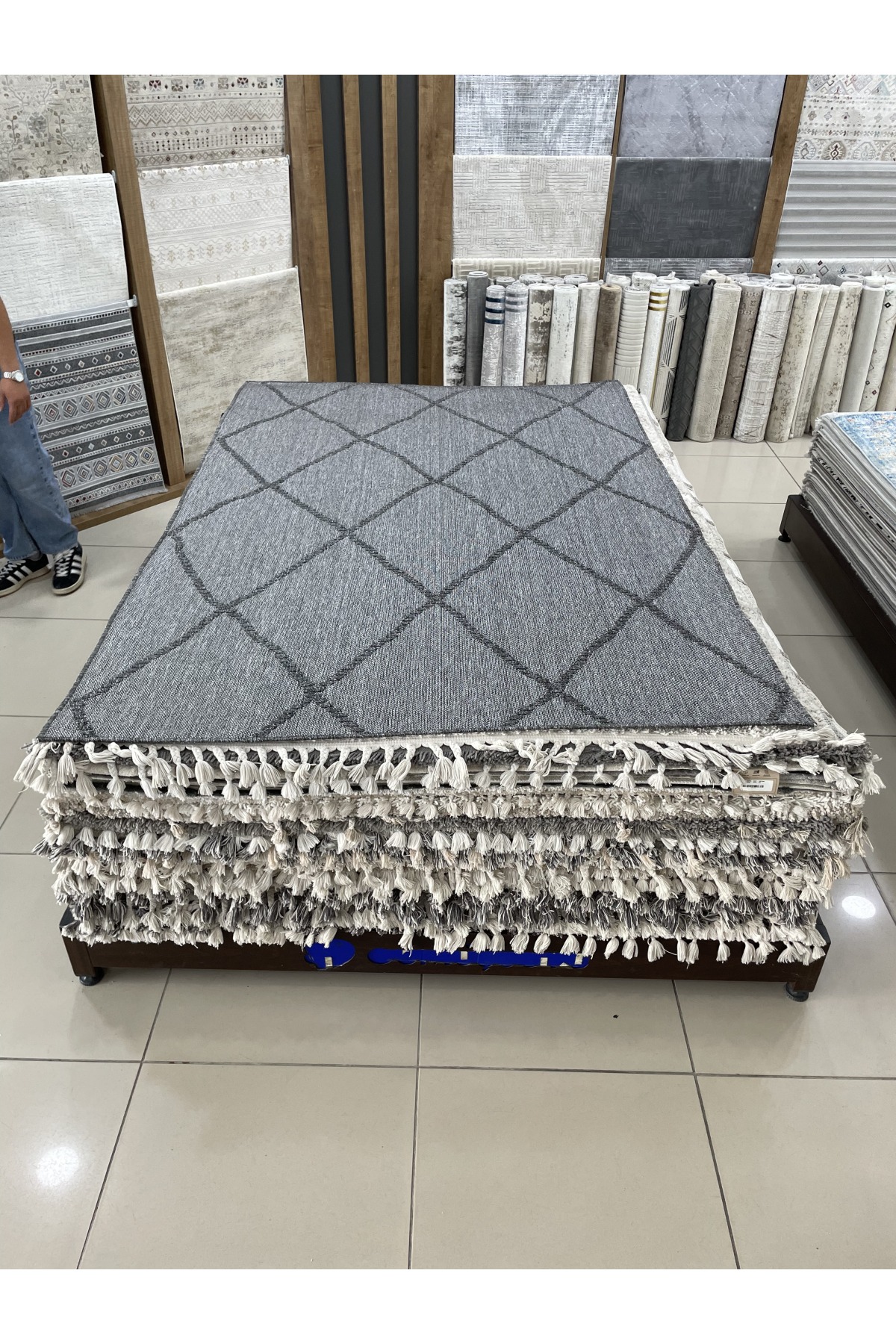 Bağdat Outlet Halı 4m²